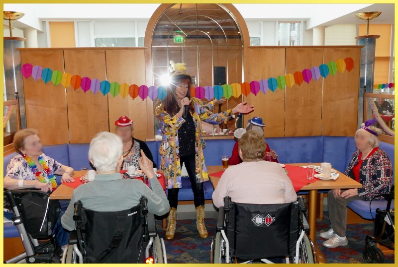 Karneval im Caf mit Schlagerpiratin.