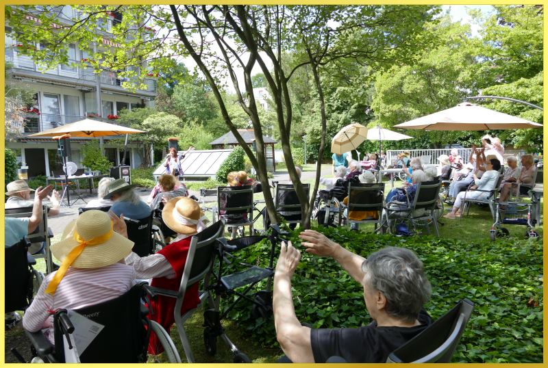 Sommerfest bei schnem Wetter.