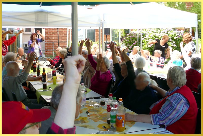 Groe Brunchparty mit Schatzi und Schlagerpiratin.